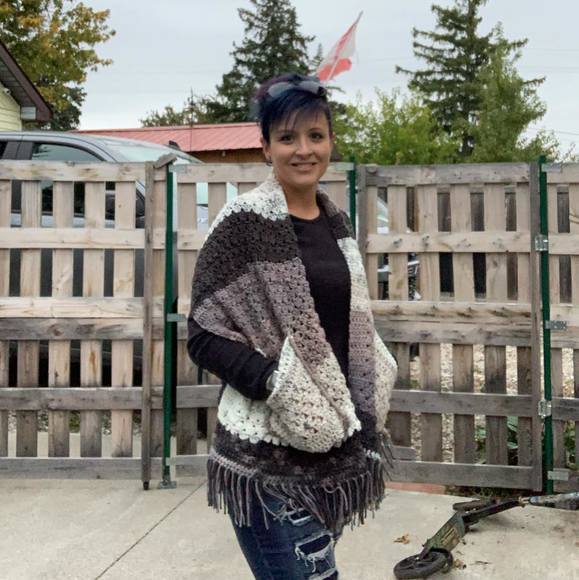 Meet your Posher, Kelly - Picture 1 of 1